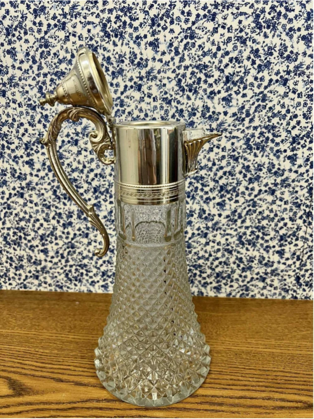 Crystal unbranded crystal silver